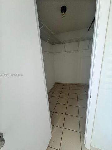 252 NW 48th Pl 252, Miami, FL 33126