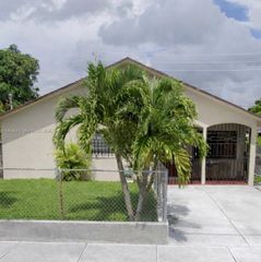 252 NW 48th Pl 252, Miami, FL 33126