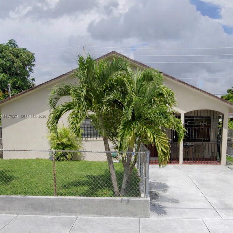 252 NW 48th Pl 252, Miami, FL 33126