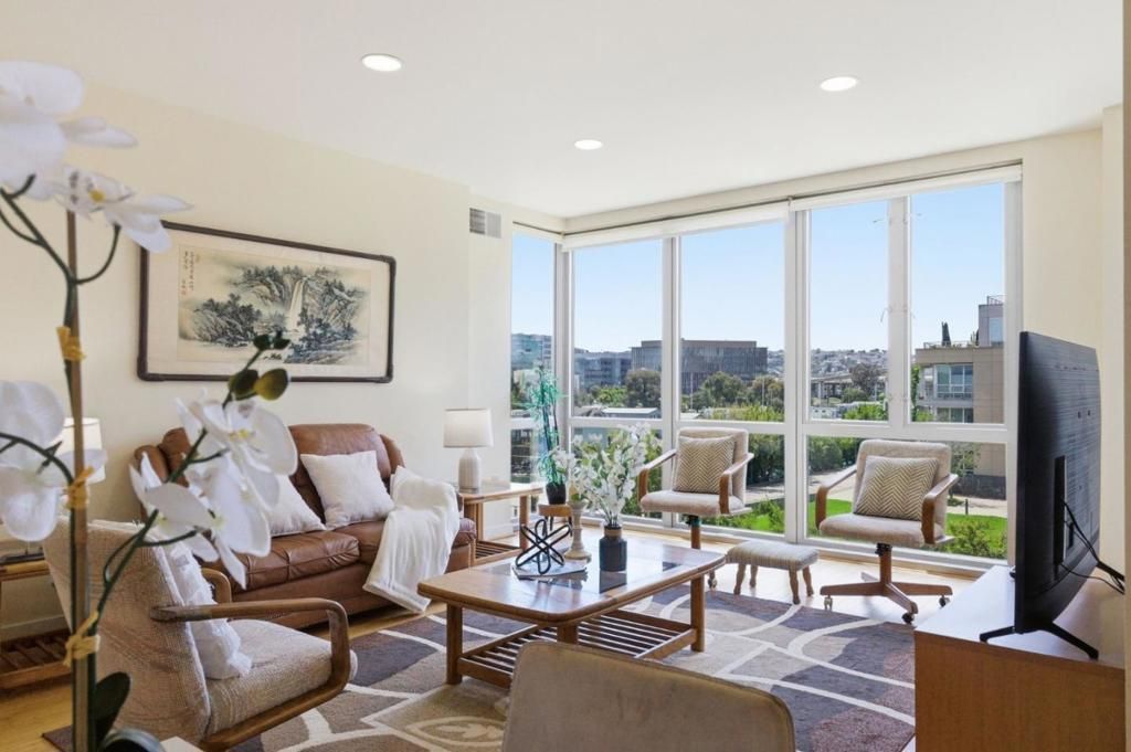 Image 13 of property listing at 255 Berry Street 320, San Francisco, CA 94158