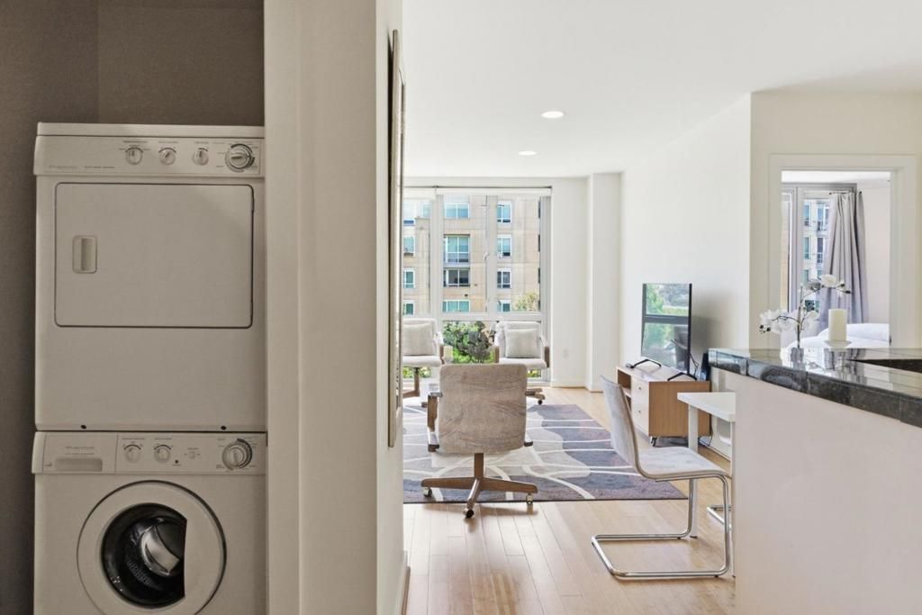 Image 15 of property listing at 255 Berry Street 320, San Francisco, CA 94158