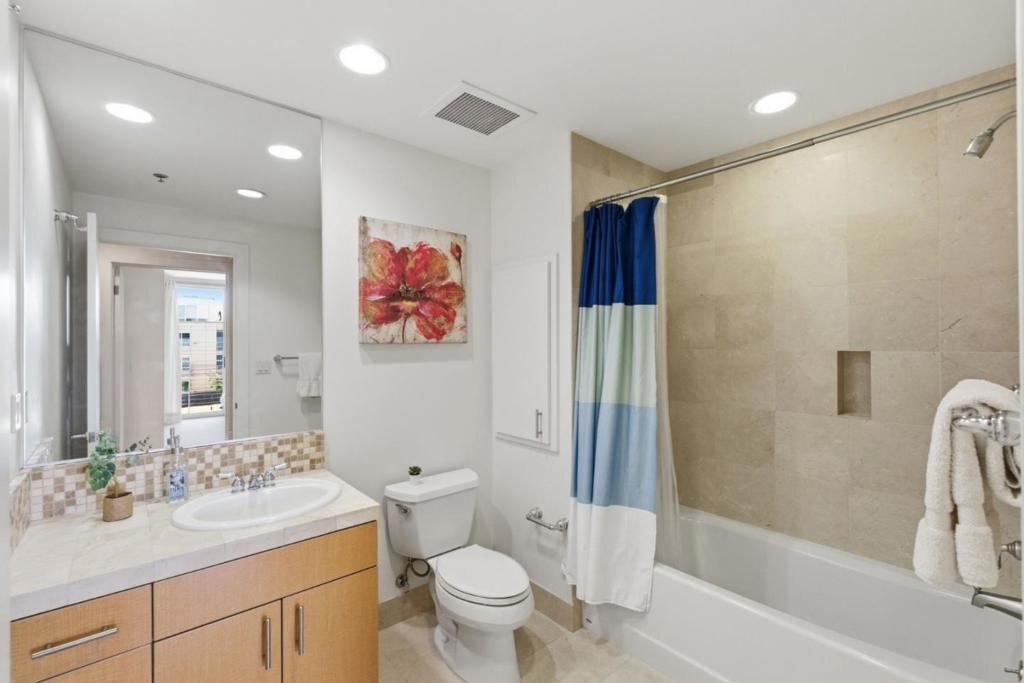 Image 18 of property listing at 255 Berry Street 320, San Francisco, CA 94158