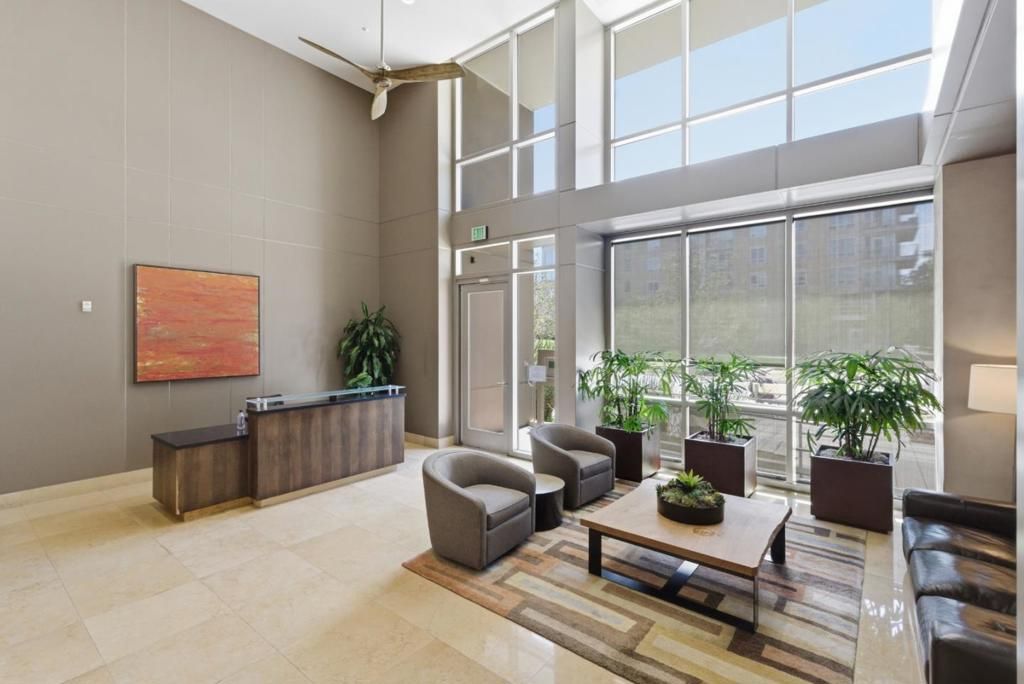 Image 2 of property listing at 255 Berry Street 320, San Francisco, CA 94158
