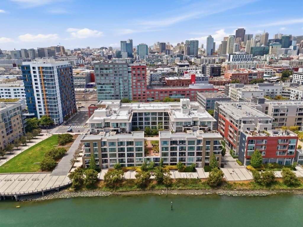 Image 29 of property listing at 255 Berry Street 320, San Francisco, CA 94158