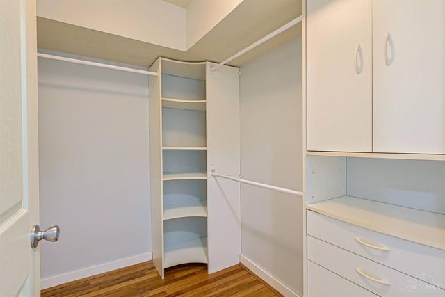 1040 Hatch Street, Cincinnati, OH 45202