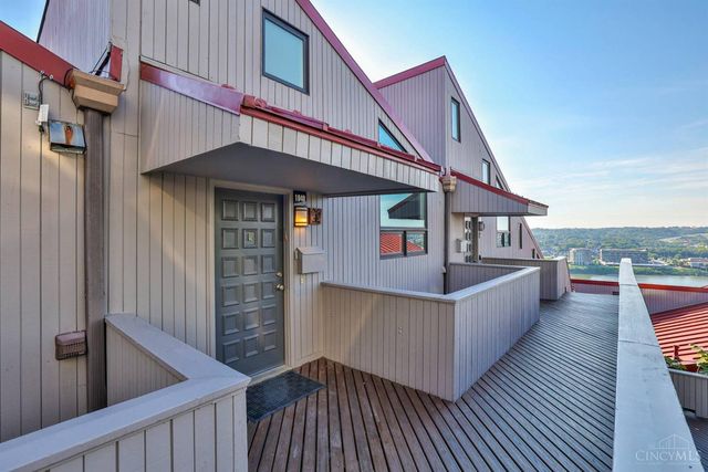 1040 Hatch Street, Cincinnati, OH 45202