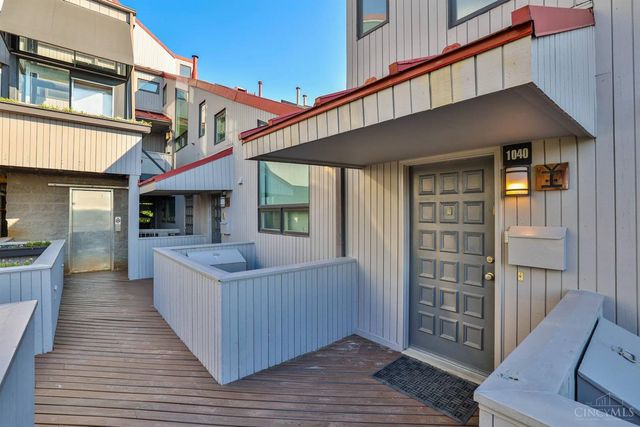 1040 Hatch Street, Cincinnati, OH 45202