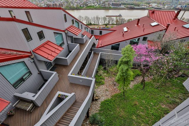 1040 Hatch Street, Cincinnati, OH 45202