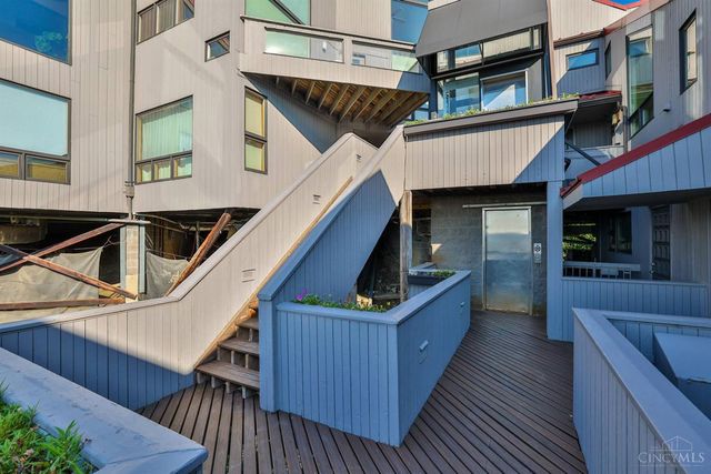 1040 Hatch Street, Cincinnati, OH 45202