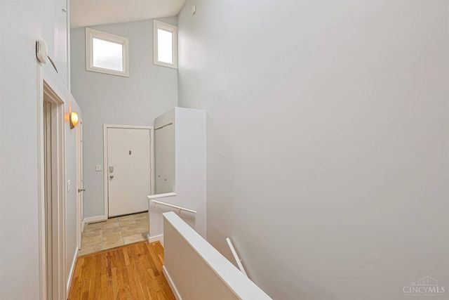 1040 Hatch Street, Cincinnati, OH 45202