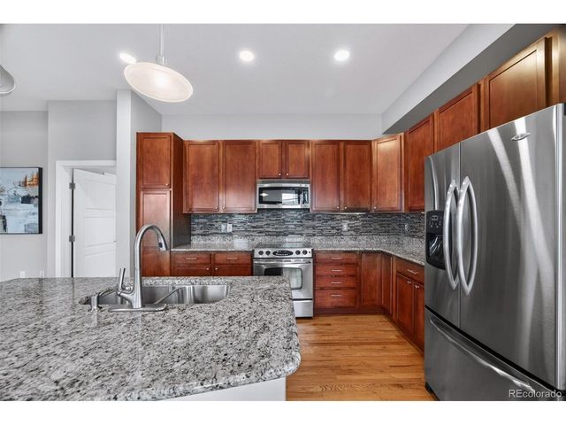 10111 Inverness Main St 302, Englewood, CO 80112