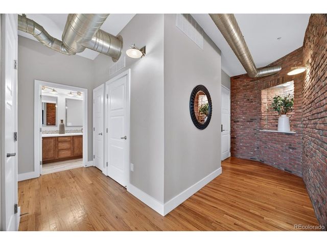 10111 Inverness Main St 302, Englewood, CO 80112