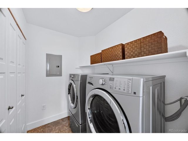 10111 Inverness Main St 302, Englewood, CO 80112