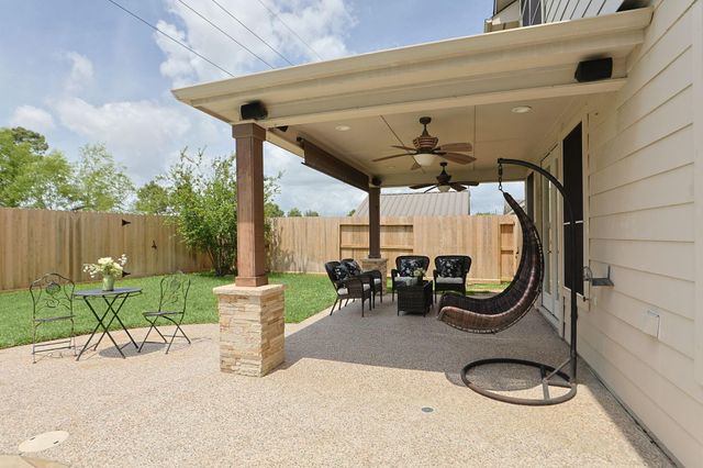 11407 Columbia Pines Lane E, Cypress, TX 77433