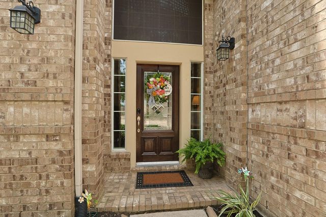 11407 Columbia Pines Lane E, Cypress, TX 77433