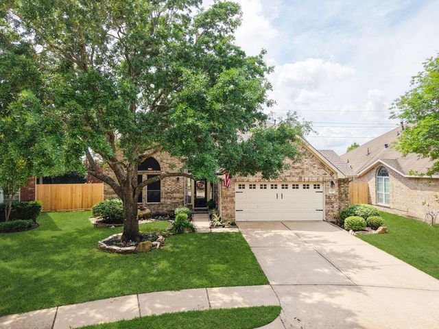 11407 Columbia Pines Lane E, Cypress, TX 77433