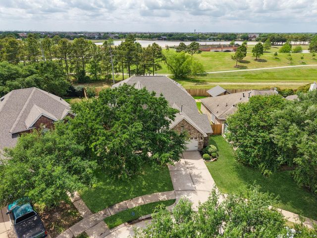 11407 Columbia Pines Lane E, Cypress, TX 77433