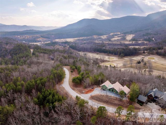 788 E Deep Gap Farm Road, Mill Spring, NC 28756