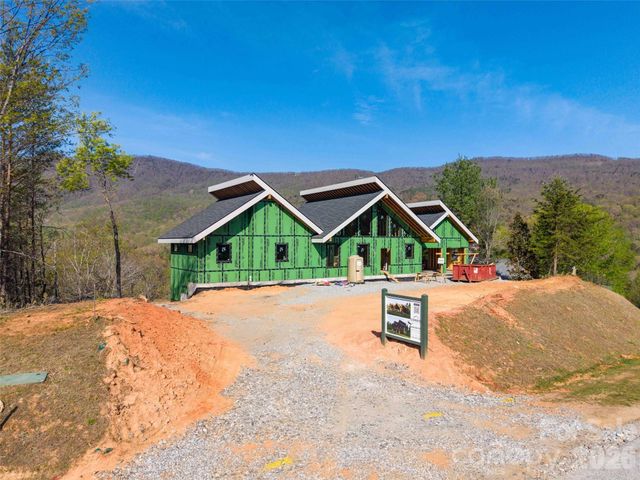 788 E Deep Gap Farm Road, Mill Spring, NC 28756
