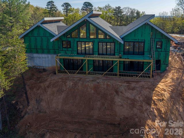 788 E Deep Gap Farm Road, Mill Spring, NC 28756