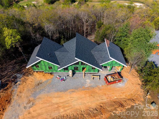788 E Deep Gap Farm Road, Mill Spring, NC 28756