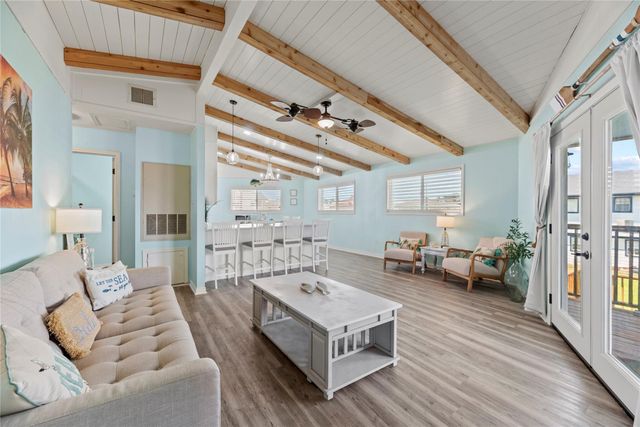 190 Barracuda Street, Hitchcock, TX 77563