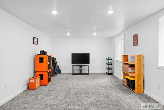 8285 N 5th W, Idaho Falls, ID 83401