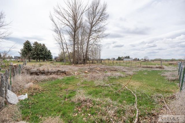 8285 N 5th W, Idaho Falls, ID 83401