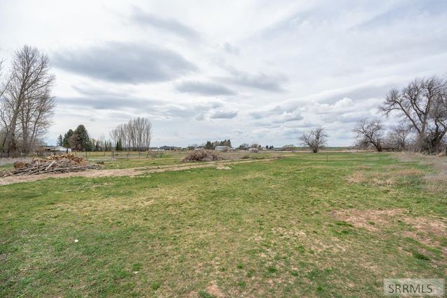 8285 N 5th W, Idaho Falls, ID 83401