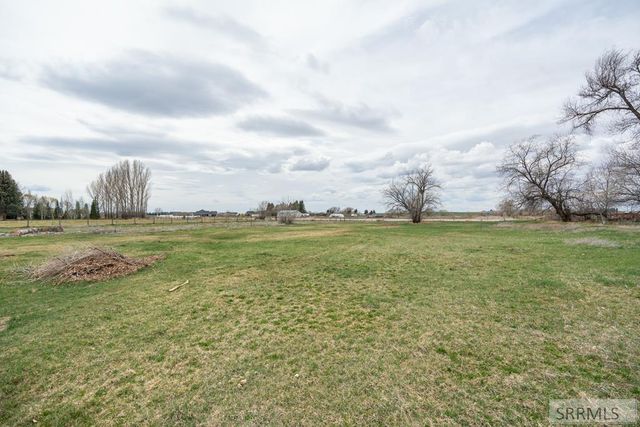 8285 N 5th W, Idaho Falls, ID 83401