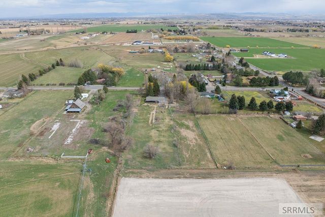 8285 N 5th W, Idaho Falls, ID 83401