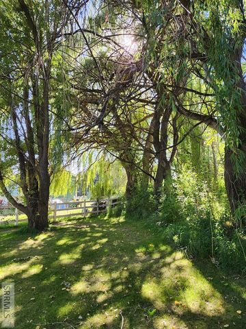 8285 N 5th W, Idaho Falls, ID 83401