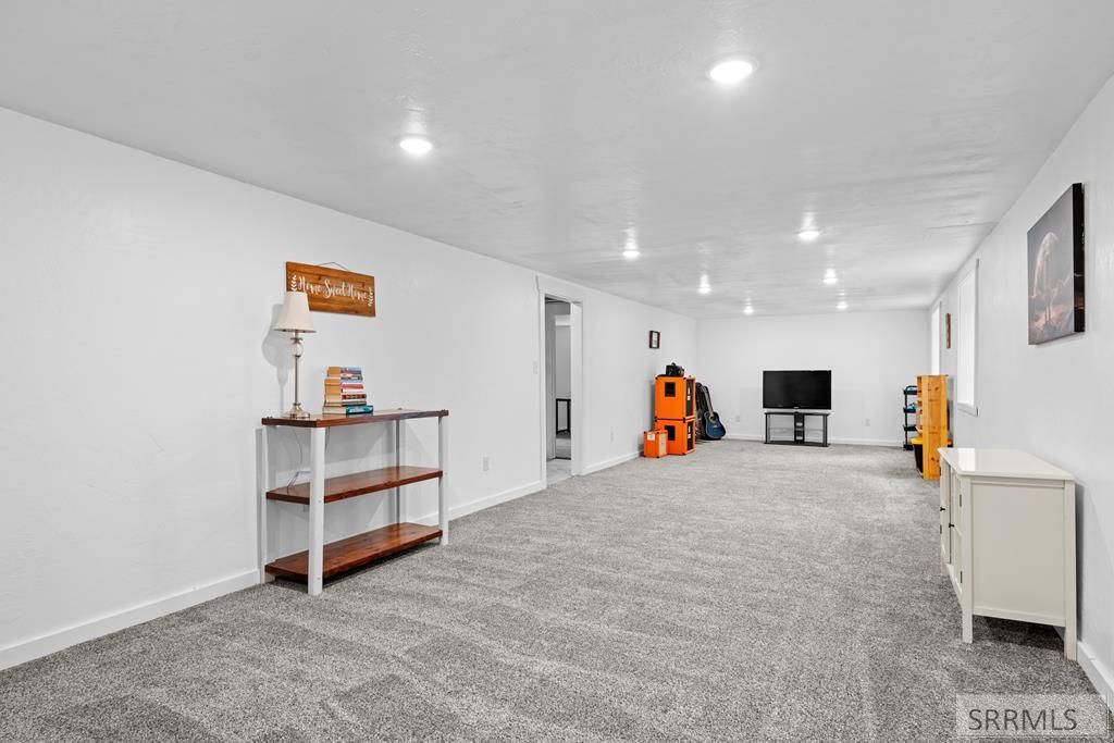 Image 28 of property listing at 8285 N 5th W, Idaho Falls, ID 83401