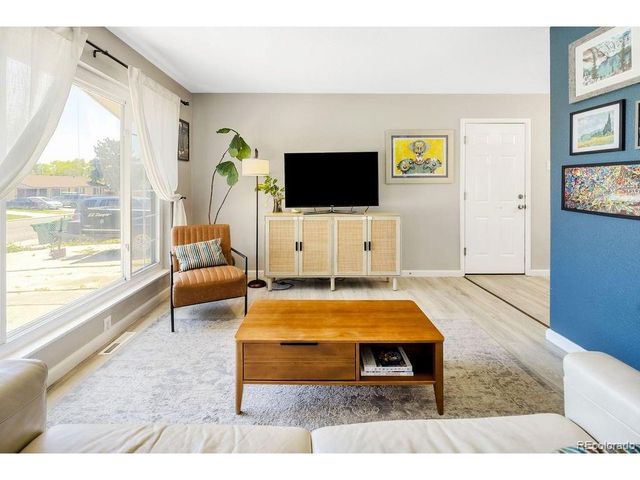 7925 Vallejo St, Denver, CO 80221