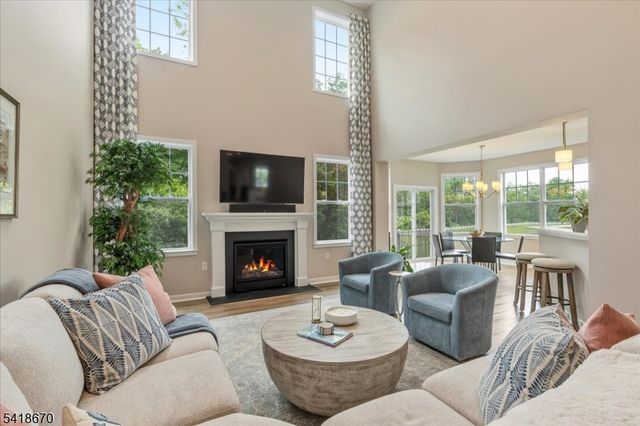 18 Norton Rd, Hillsborough Twp., NJ 08844