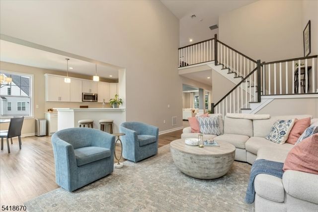 18 Norton Rd, Hillsborough Twp., NJ 08844