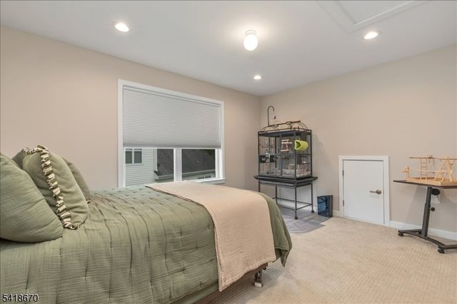 18 Norton Rd, Hillsborough Twp., NJ 08844