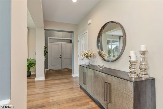 18 Norton Rd, Hillsborough Twp., NJ 08844