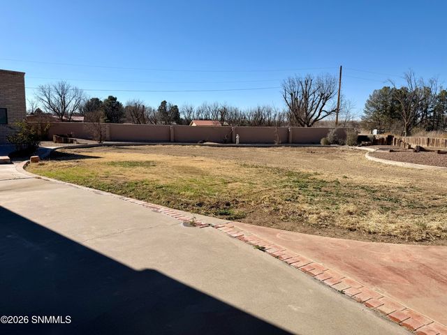1032 Carver Road, Las Cruces, NM 88005