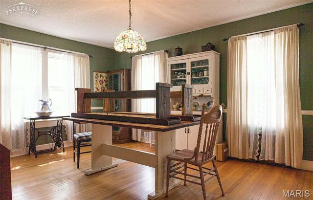 604 Park Avenue, Sikeston, MO 63801
