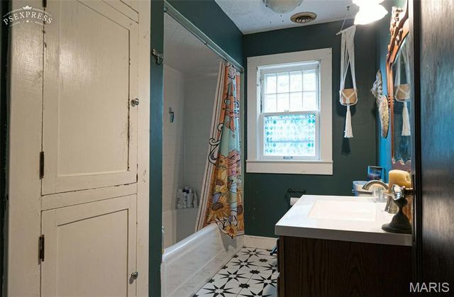 604 Park Avenue, Sikeston, MO 63801