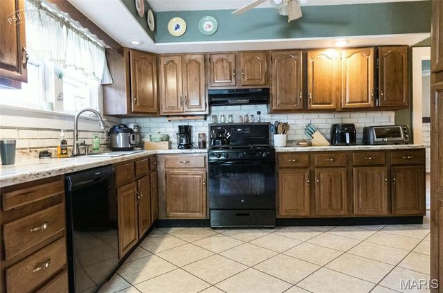 604 Park Avenue, Sikeston, MO 63801