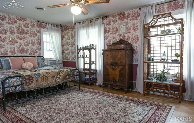 604 Park Avenue, Sikeston, MO 63801