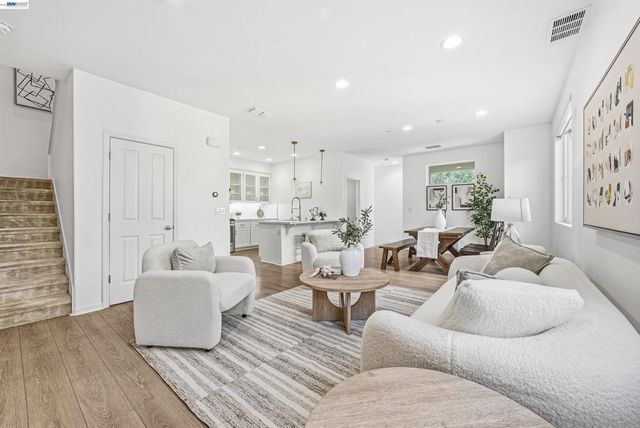 1226 1226 Creekside Way, Milpitas, CA 95035