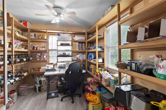 150 Devin Road, Cleveland, TX 77328