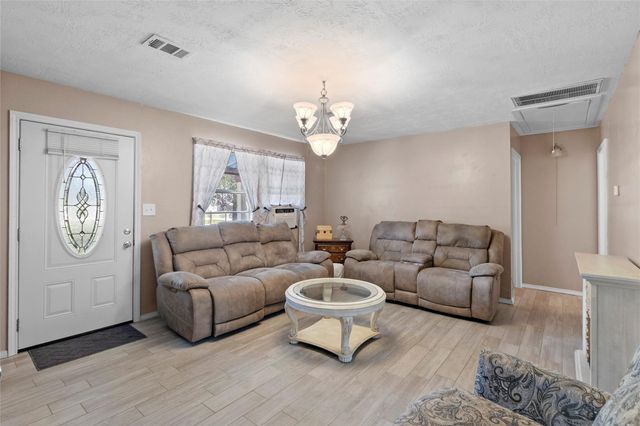 150 Devin Road, Cleveland, TX 77328