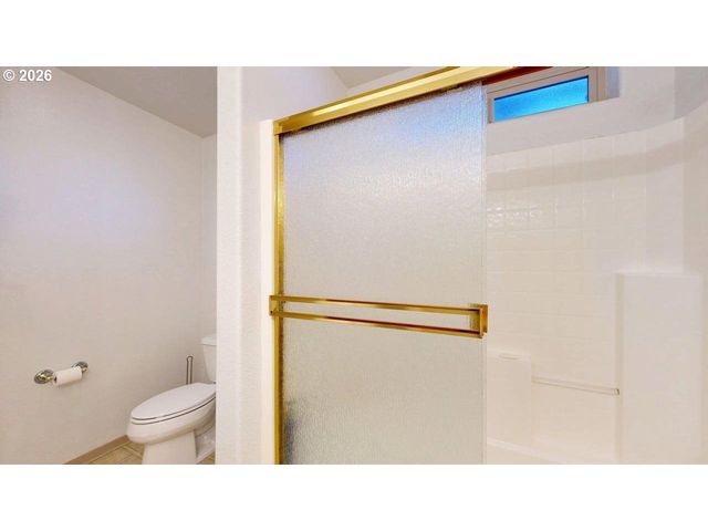1307 MOORE St 803, Brookings, OR 97415