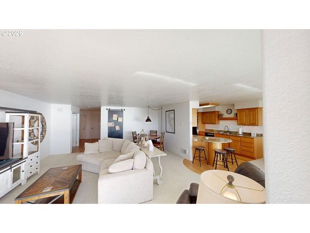 1307 MOORE St 803, Brookings, OR 97415