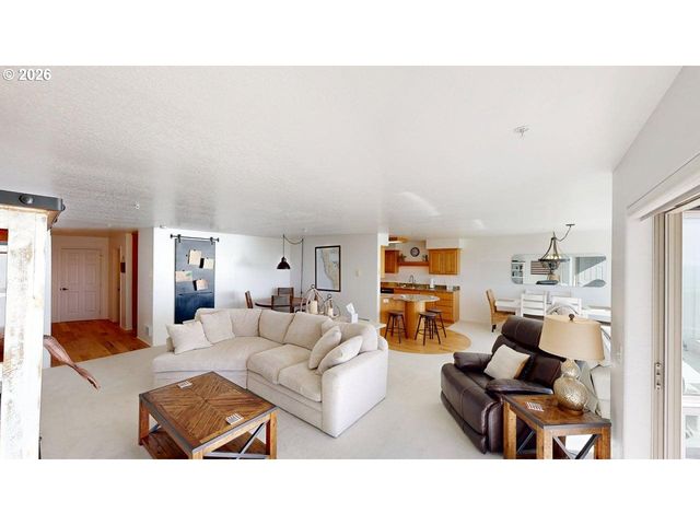 1307 MOORE St 803, Brookings, OR 97415