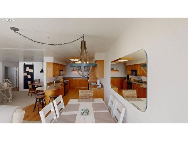 1307 MOORE St 803, Brookings, OR 97415